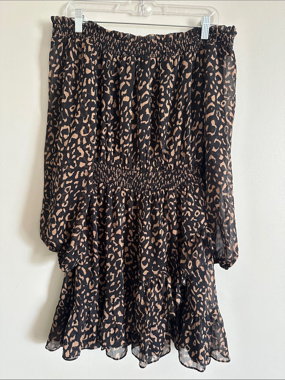 NWT Leopard Off Shoulder Dress - Picture 7 of 10
